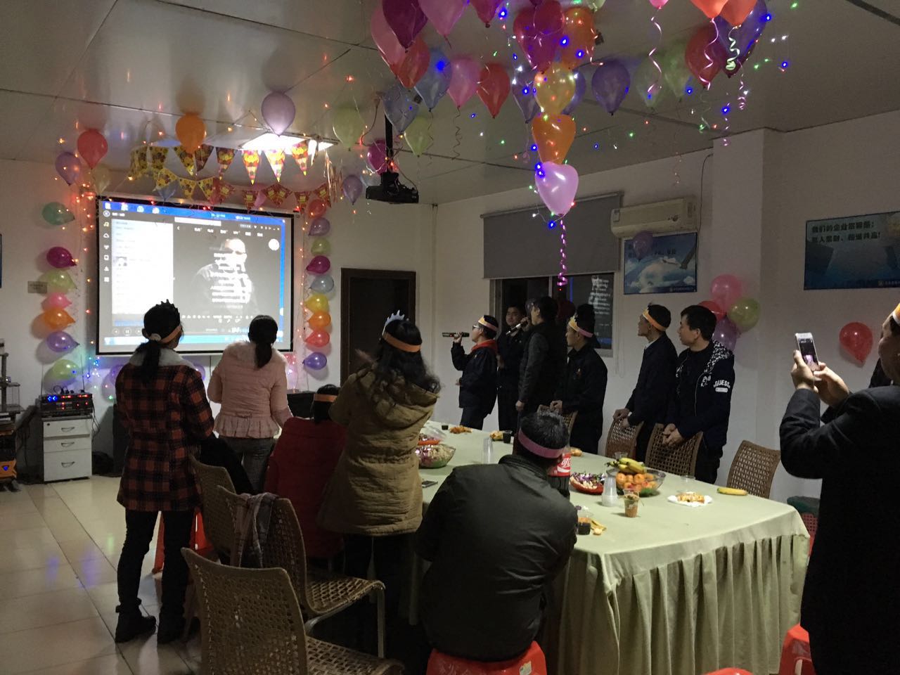 2016年第一季度員工生日晚會，不歡不散