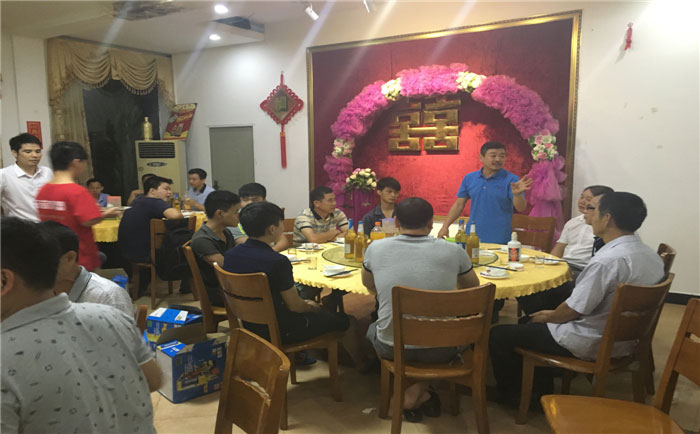 金秋十月，鑫發(fā)喜迎豐收慶功宴